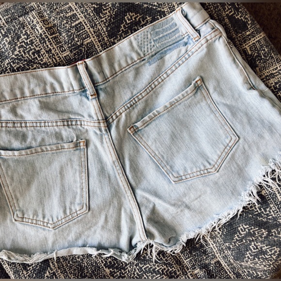 Revice denim short - Picture 2 of 3